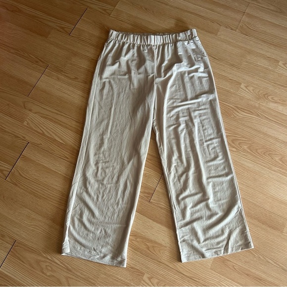 NWT H&M Beige Pull on Wide Leg Casual Pants Large - Picture 1 of 9